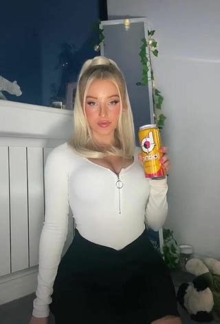 charlotte parkes onlyfans leaks|Charlotte Parkes Feeling On Her Private Parts